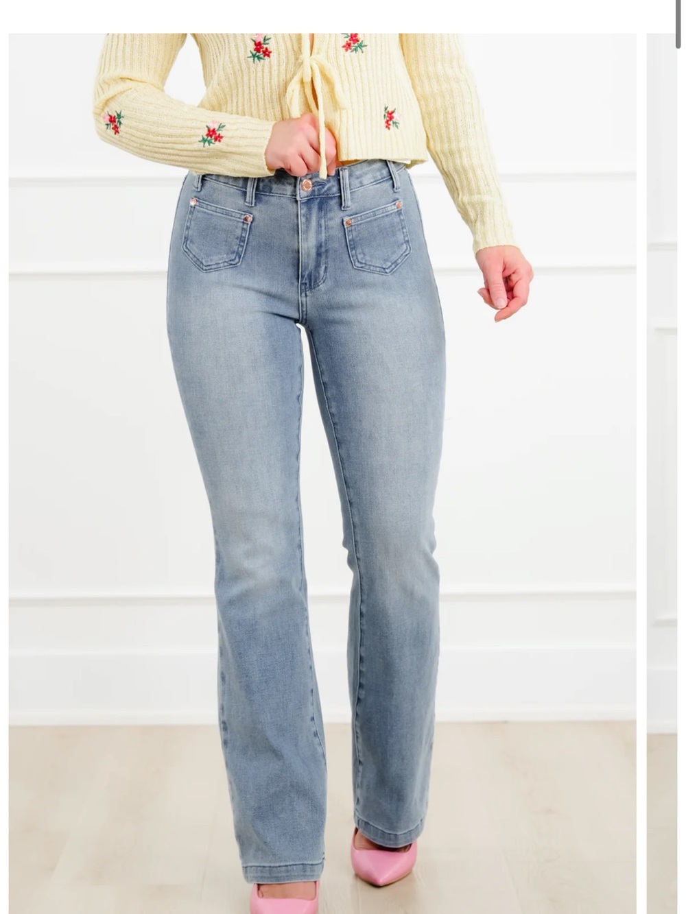 Judy Blue High-Rise Light Blue Straight-Leg Women's Jeans